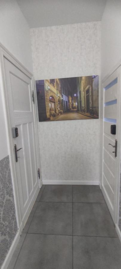 Liberation!! Appartement Olsztyn  Buitenkant foto